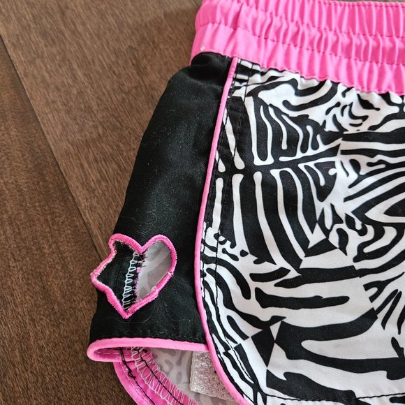 Hot pink and zebra Oneill short - Picture 3 of 6